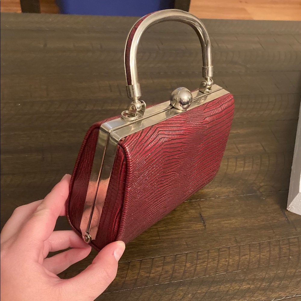 Hand Purse - Picture 2 of 4